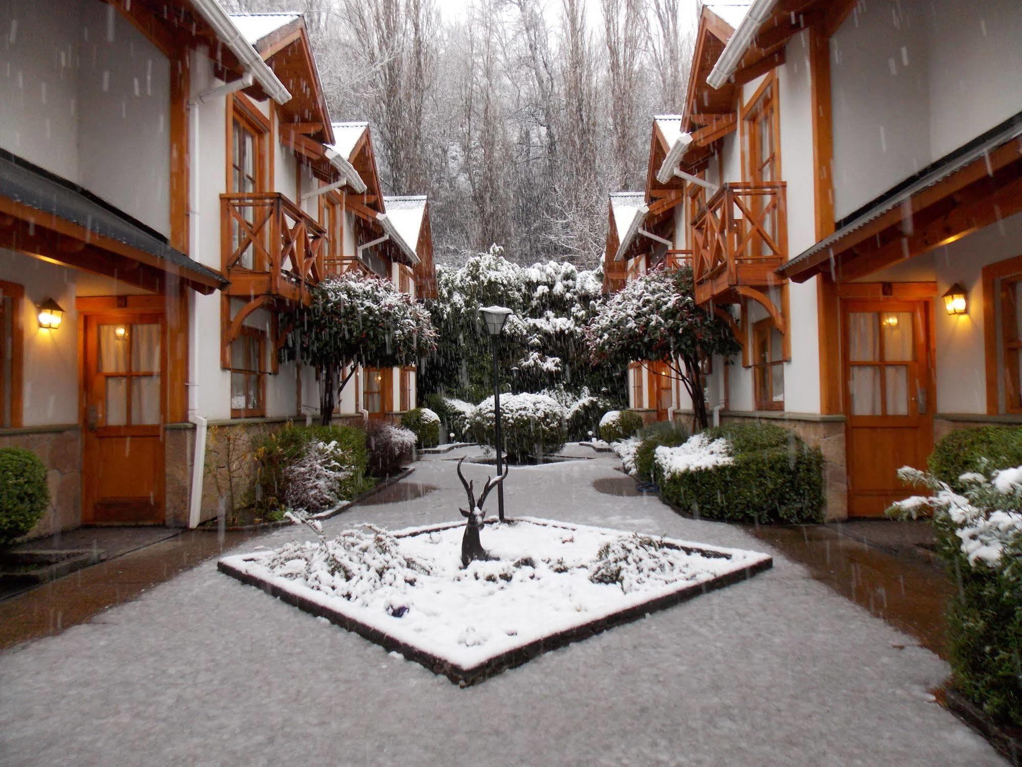 Apart Hotel My Friends San Martín de los Andes Exteriör bild